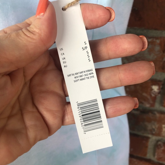 Rae Dunn "honeymoon vibes" tie dye tee size S - Picture 5 of 7